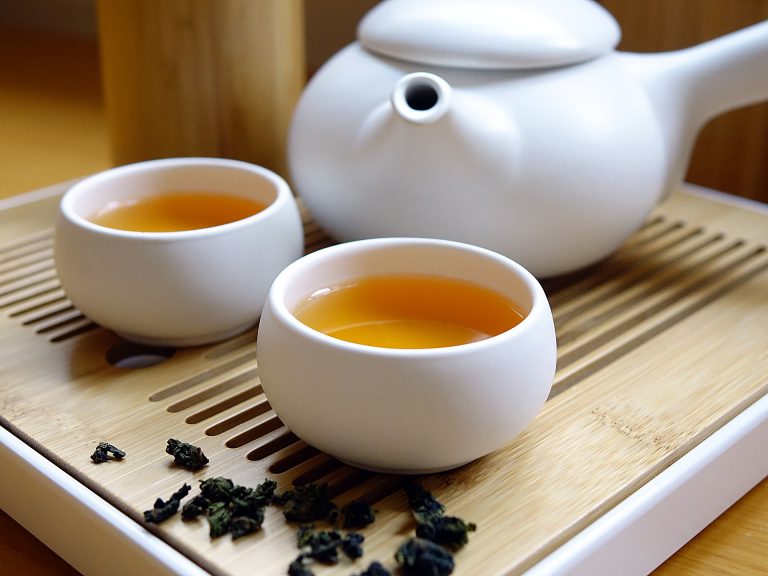 Zielona herbata chińska i jej sposób podawania